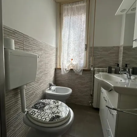 Eduard And Helena House 아파트